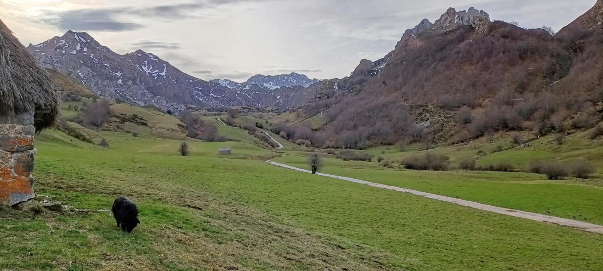 La Corona Del Auteiro Valle de Lago Zewnętrze zdjęcie